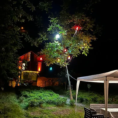 Hanging Garden - Riverside